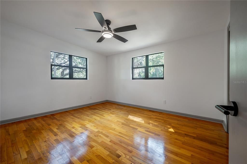 Active With Contract: $539,900 (3 beds, 2 baths, 1496 Square Feet)