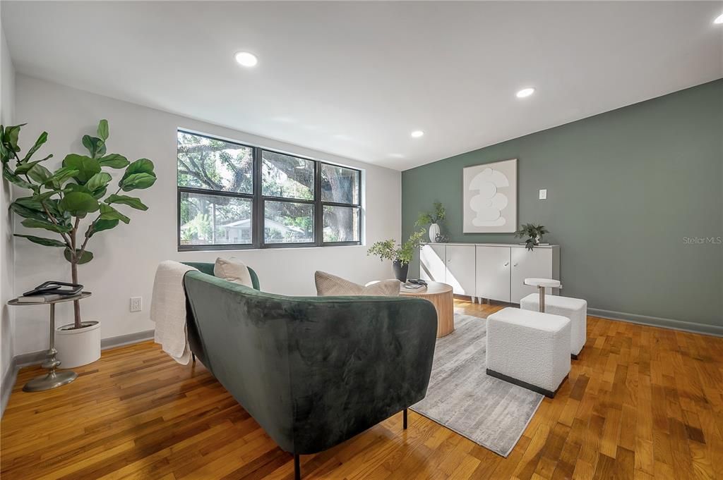 Active With Contract: $539,900 (3 beds, 2 baths, 1496 Square Feet)