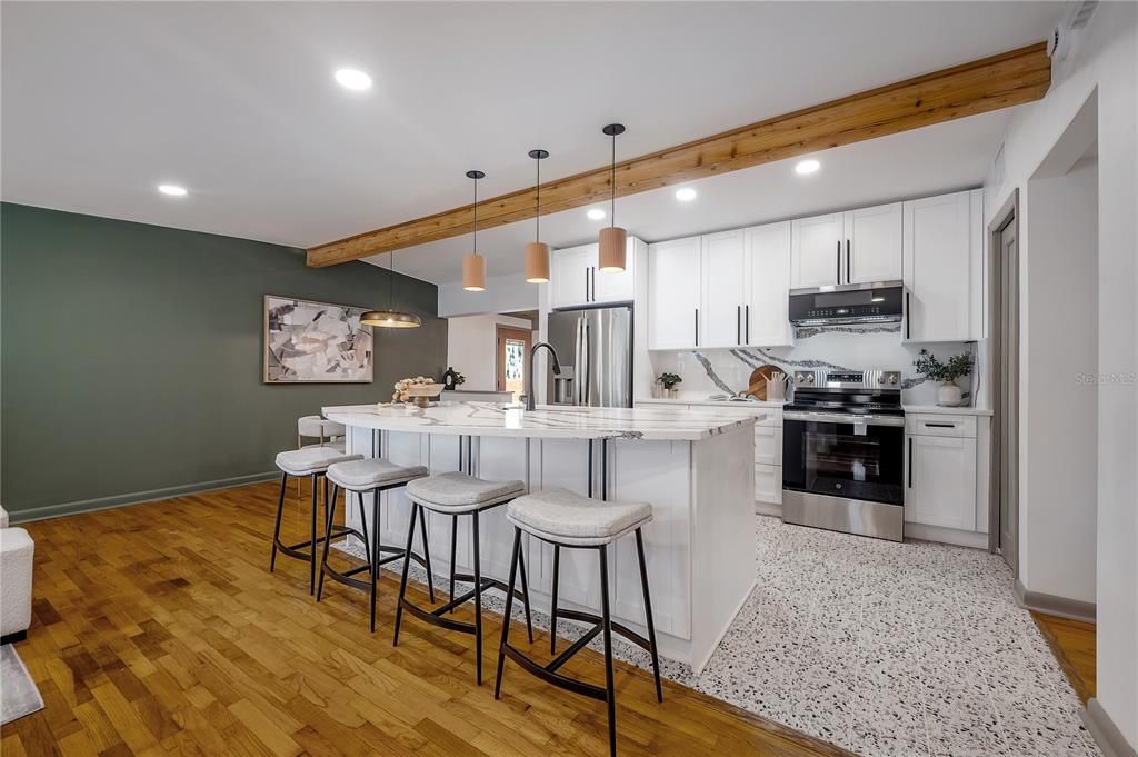 Active With Contract: $539,900 (3 beds, 2 baths, 1496 Square Feet)