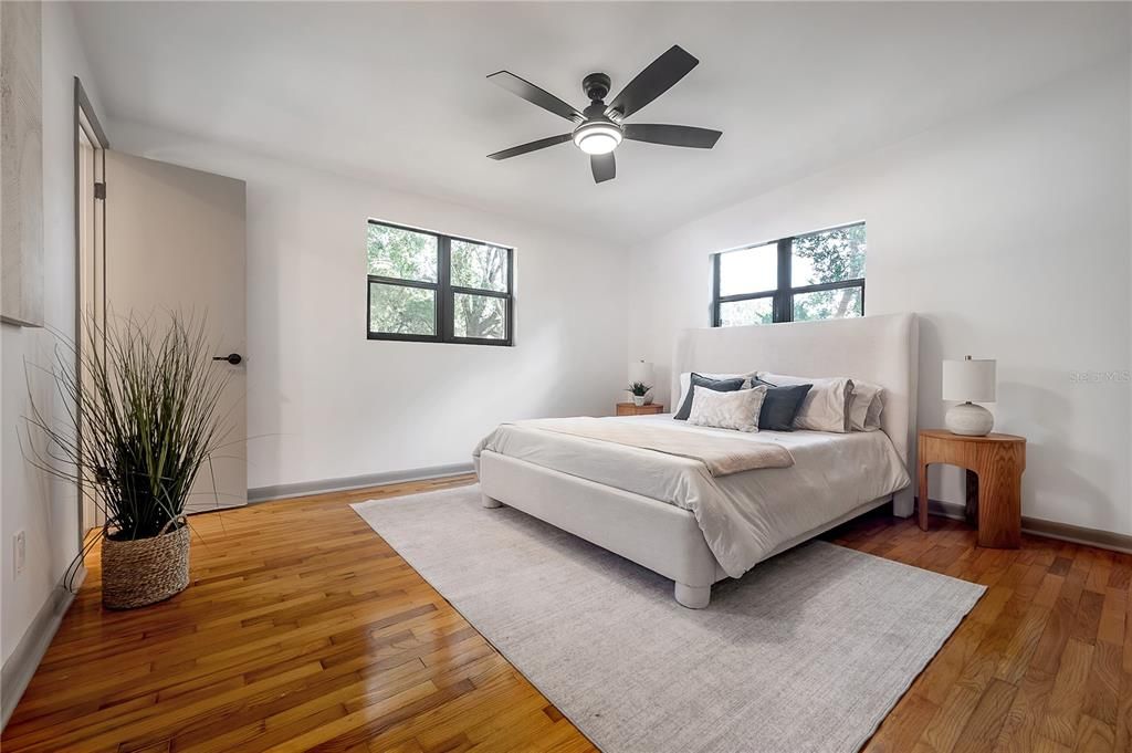 Active With Contract: $539,900 (3 beds, 2 baths, 1496 Square Feet)