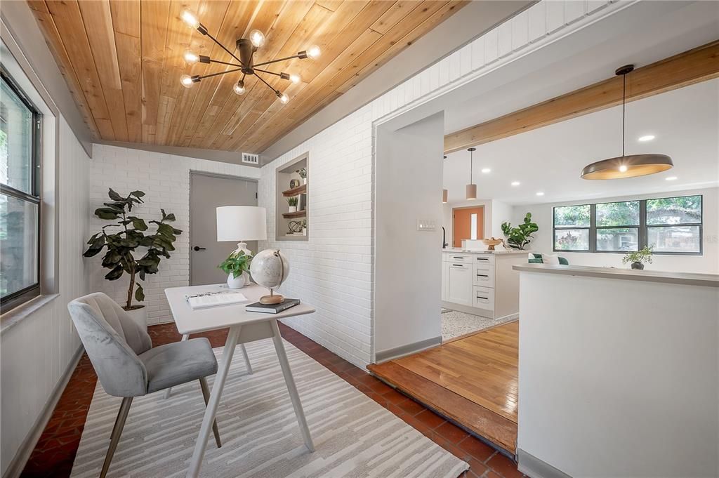 Active With Contract: $539,900 (3 beds, 2 baths, 1496 Square Feet)