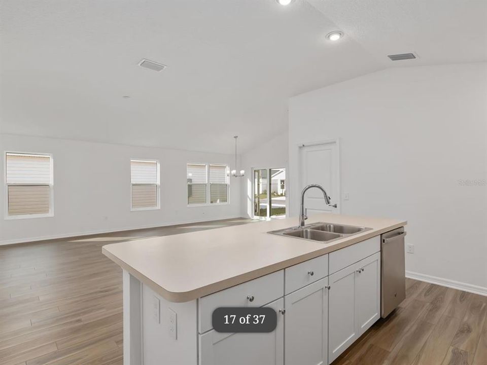 В аренду: $2,100 (2 спален, 2 ванн, 1100 Квадратных фут)