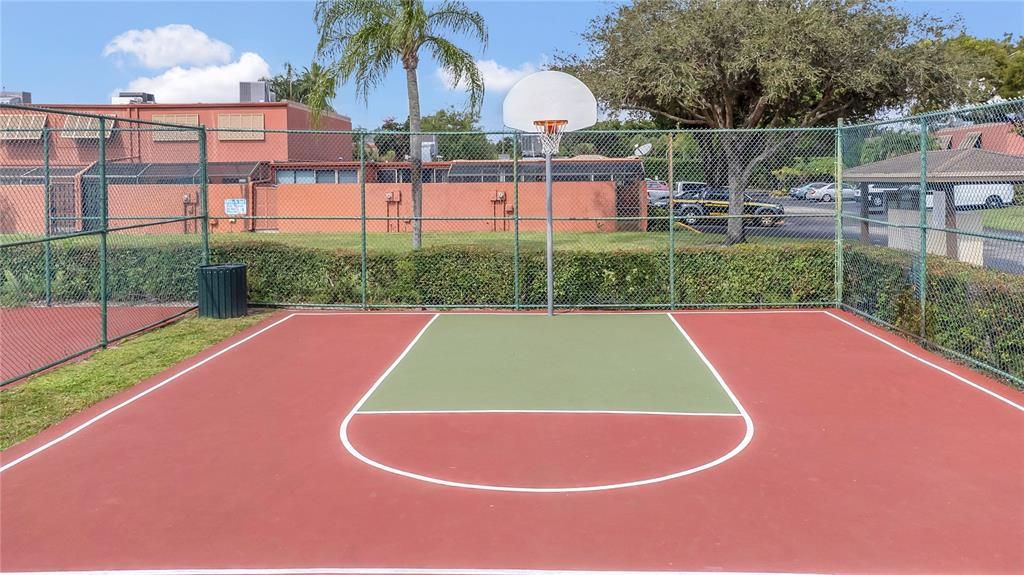 En Venta: $435,000 (2 camas, 2 baños, 1318 Pies cuadrados)