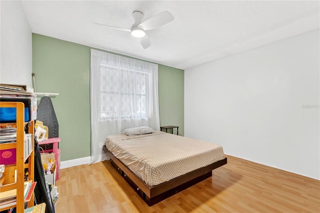 En Venta: $435,000 (2 camas, 2 baños, 1318 Pies cuadrados)