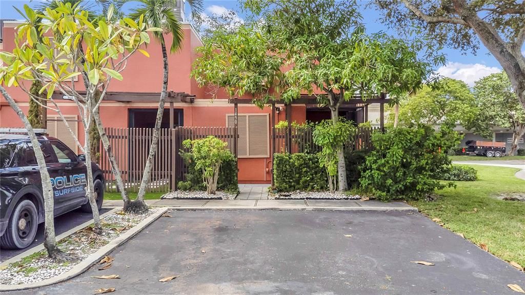 En Venta: $435,000 (2 camas, 2 baños, 1318 Pies cuadrados)