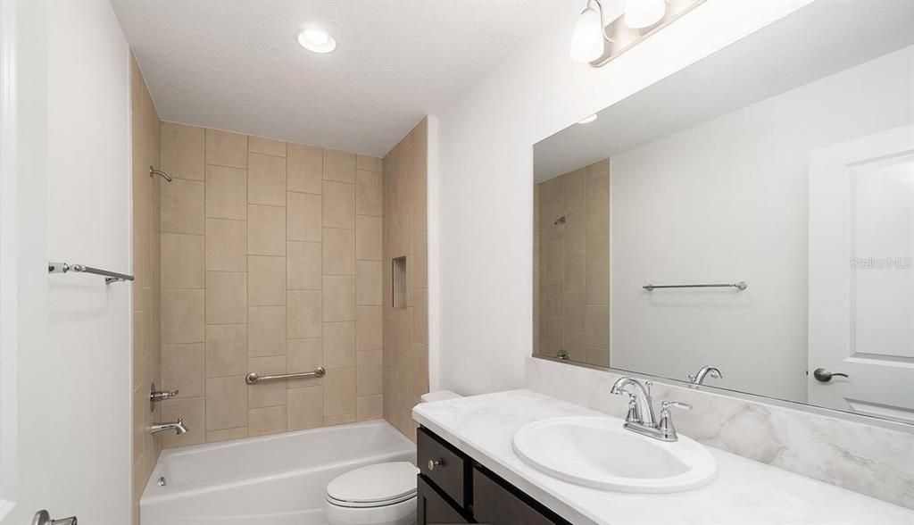 出租: $2,400 (3 贝兹, 2 浴室, 1450 平方英尺)