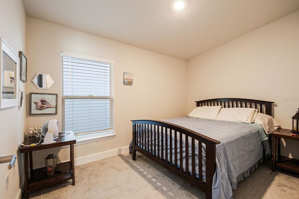 En Venta: $390,000 (4 camas, 2 baños, 1602 Pies cuadrados)