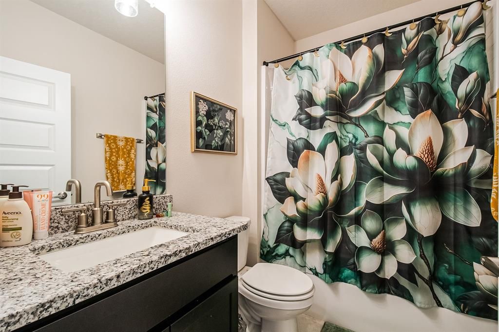 En Venta: $390,000 (4 camas, 2 baños, 1602 Pies cuadrados)