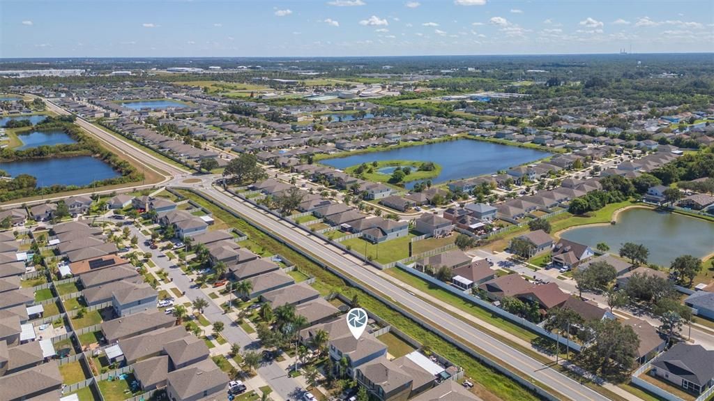 待售: $380,000 (4 贝兹, 2 浴室, 2579 平方英尺)