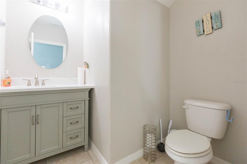 待售: $380,000 (4 贝兹, 2 浴室, 2579 平方英尺)