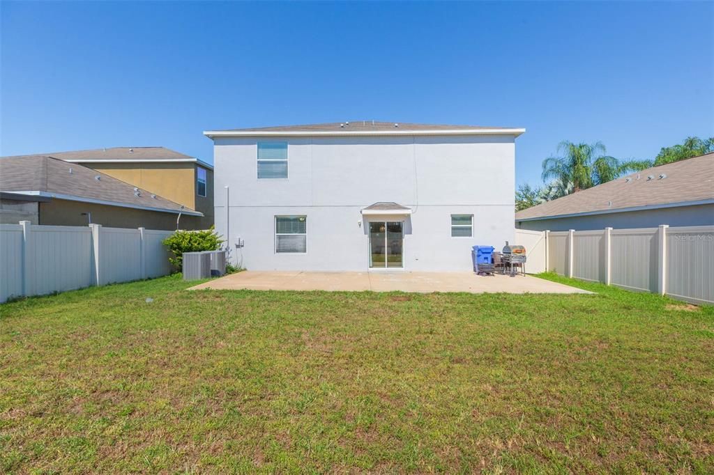 待售: $380,000 (4 贝兹, 2 浴室, 2579 平方英尺)