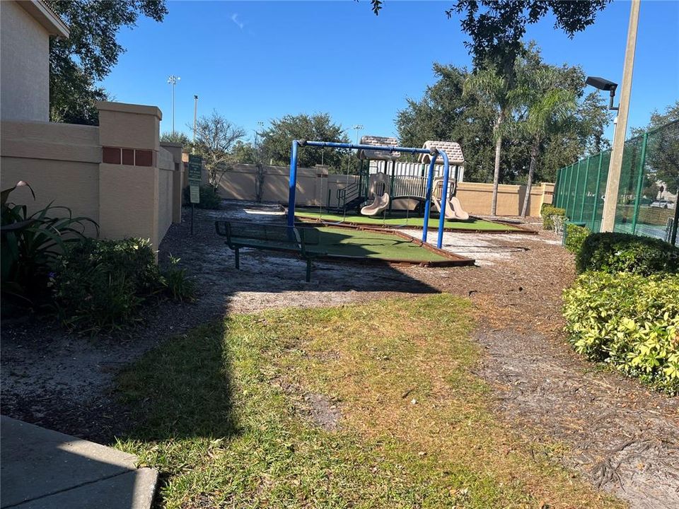 For Rent: $2,200 (3 beds, 2 baths, 1212 Square Feet)