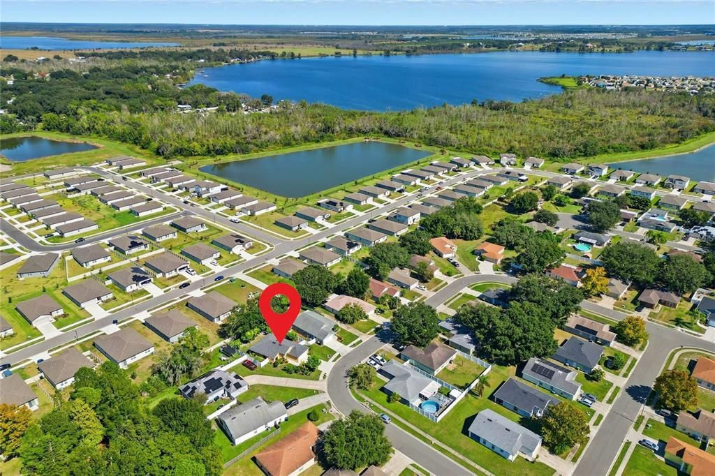 合同活跃: $250,000 (3 贝兹, 2 浴室, 1140 平方英尺)