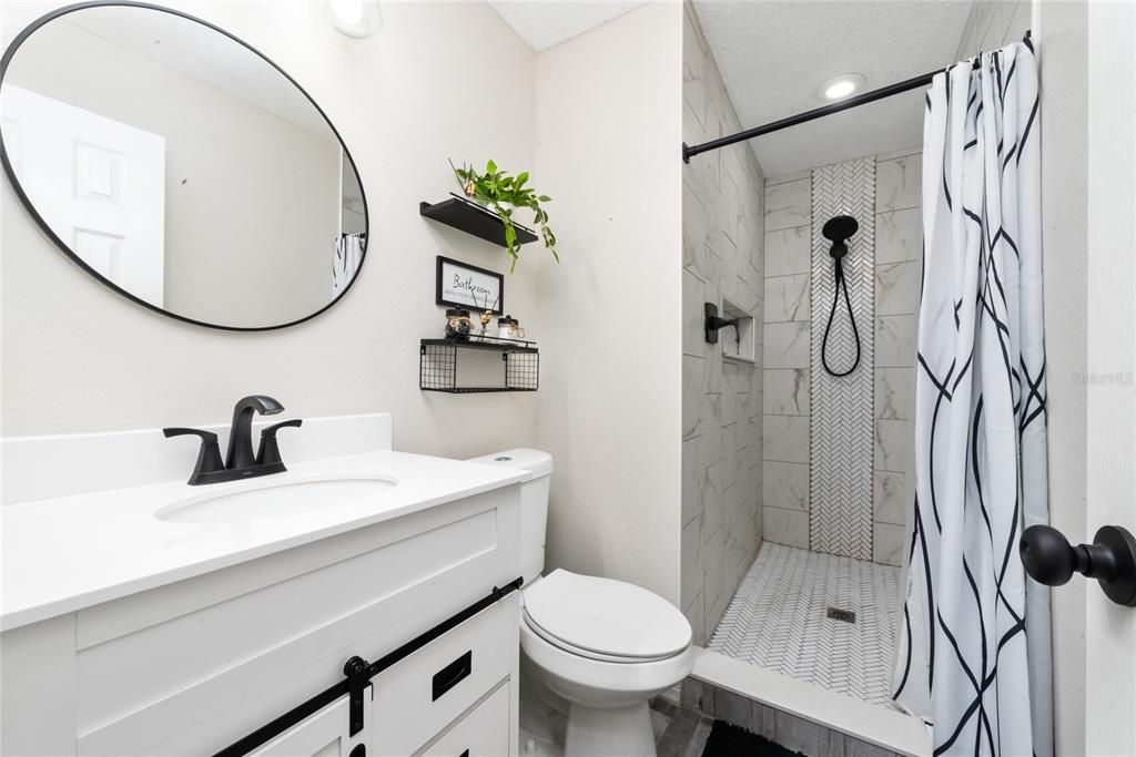 For Sale: $298,900 (3 beds, 2 baths, 1148 Square Feet)