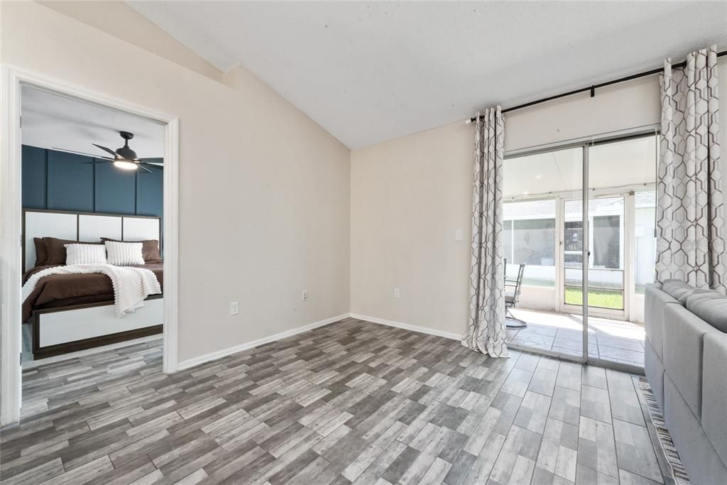 For Sale: $298,900 (3 beds, 2 baths, 1148 Square Feet)