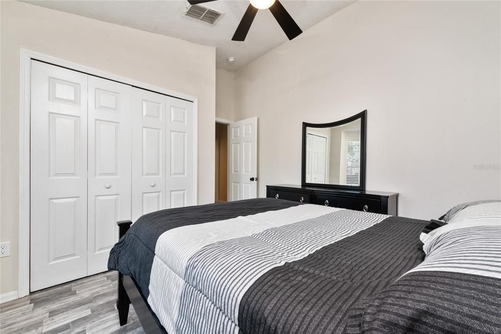 For Sale: $298,900 (3 beds, 2 baths, 1148 Square Feet)