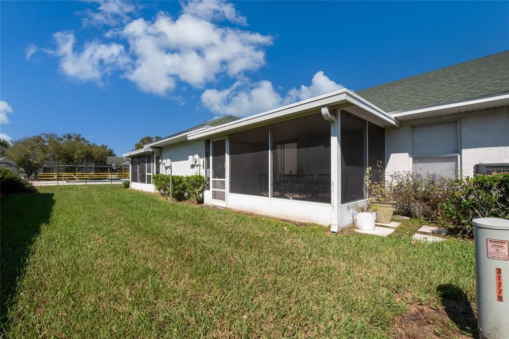 For Sale: $298,900 (3 beds, 2 baths, 1148 Square Feet)