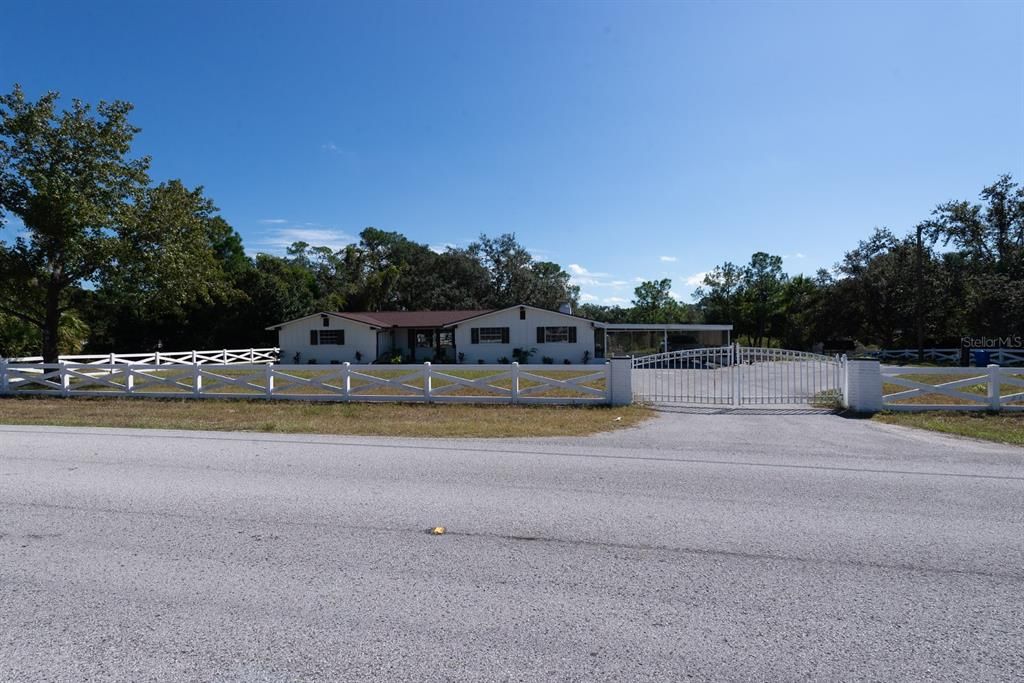 Active With Contract: $419,900 (4 beds, 2 baths, 2126 Square Feet)