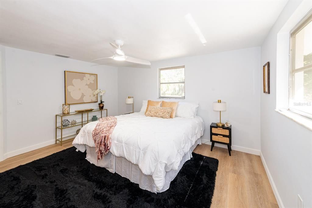 Active With Contract: $419,900 (4 beds, 2 baths, 2126 Square Feet)