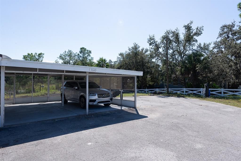 Active With Contract: $419,900 (4 beds, 2 baths, 2126 Square Feet)