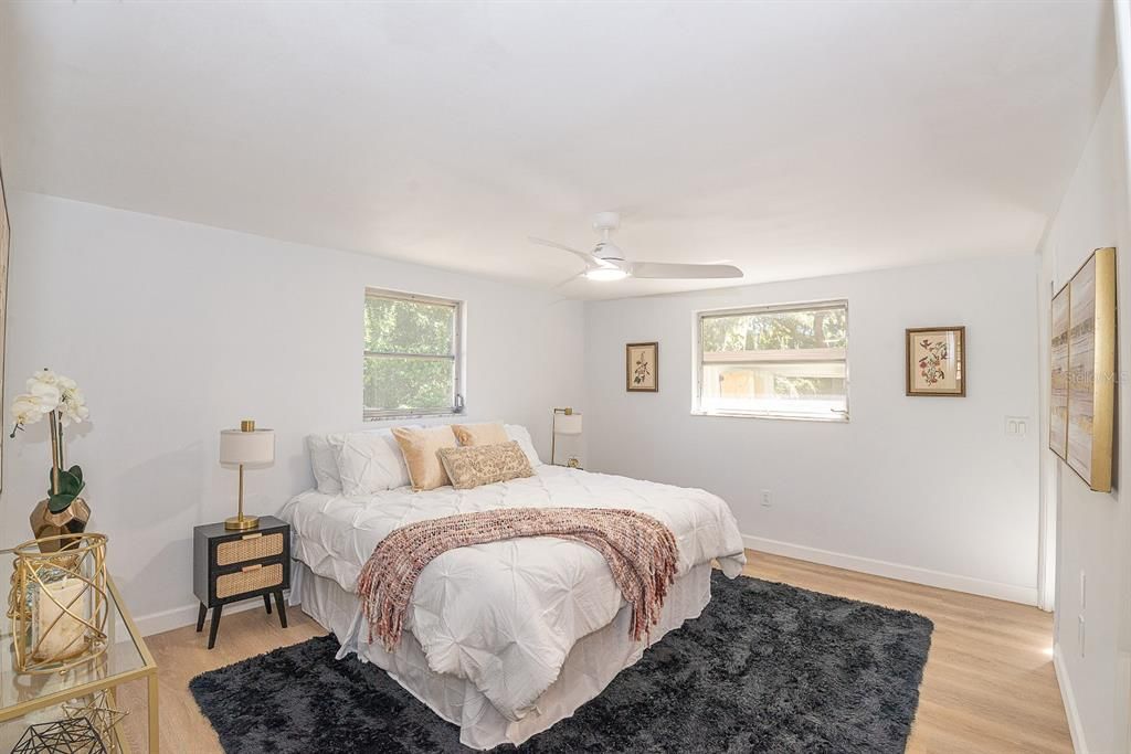 Active With Contract: $419,900 (4 beds, 2 baths, 2126 Square Feet)