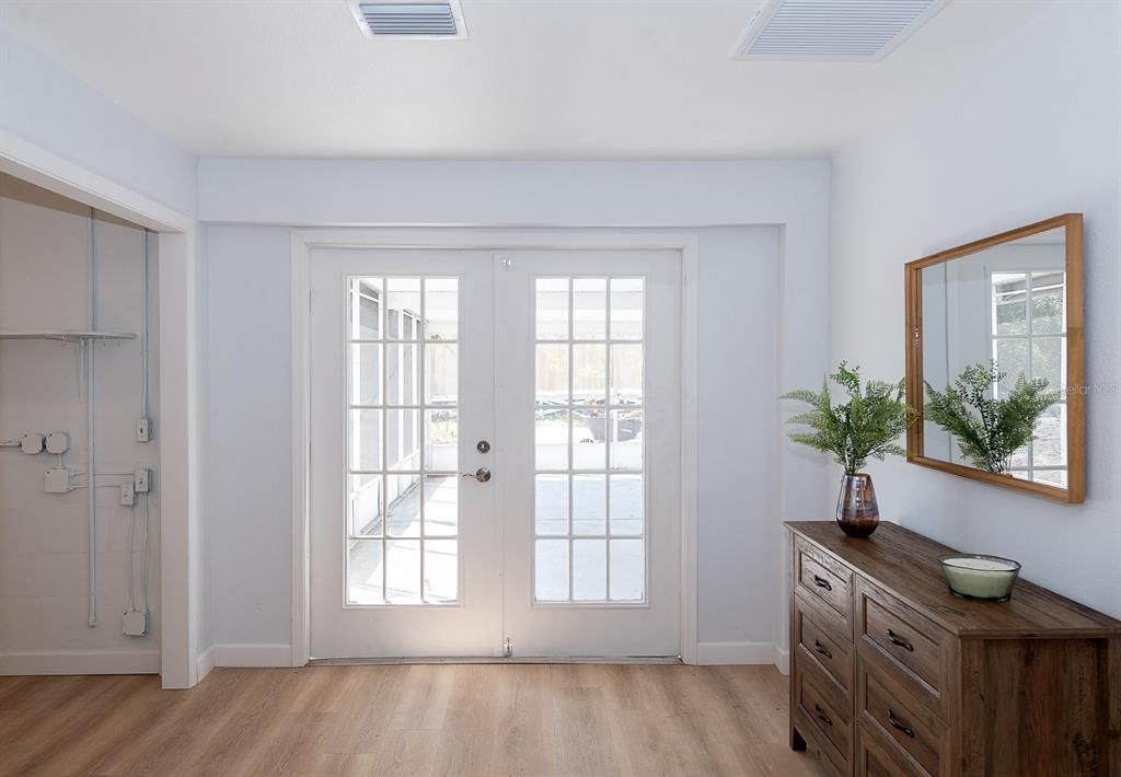 Active With Contract: $419,900 (4 beds, 2 baths, 2126 Square Feet)