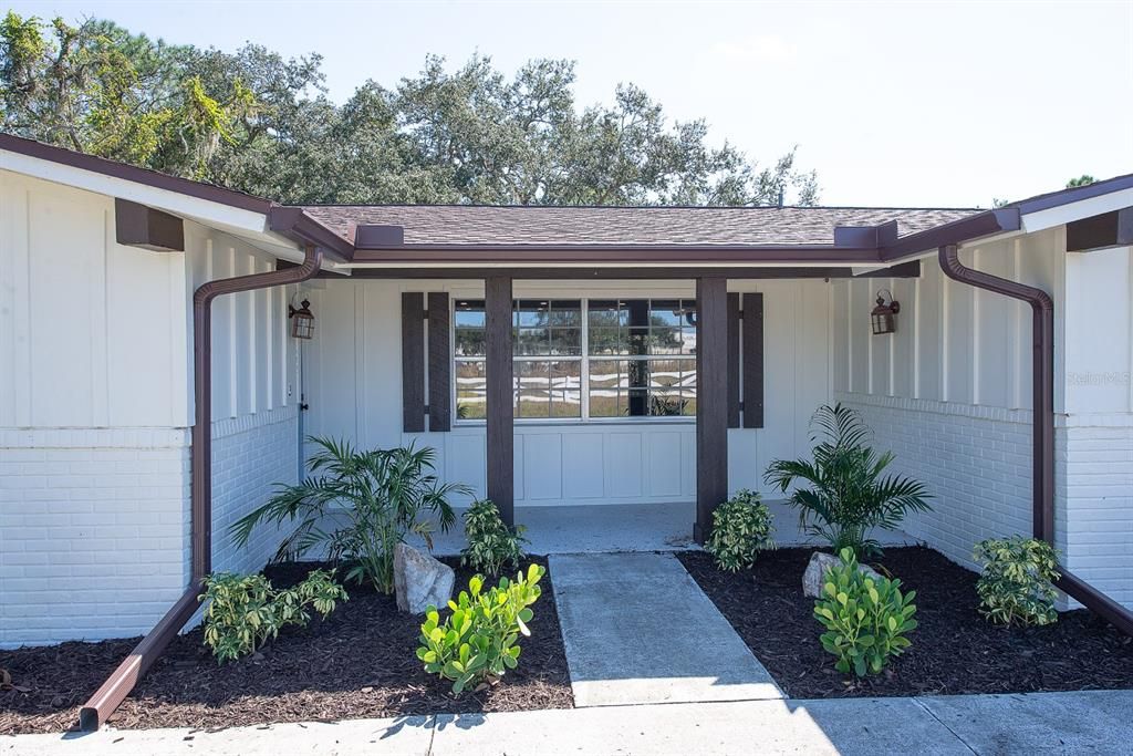 Active With Contract: $419,900 (4 beds, 2 baths, 2126 Square Feet)