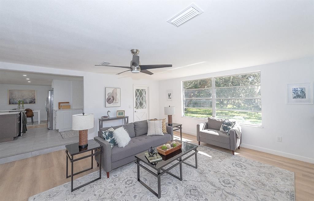 Active With Contract: $419,900 (4 beds, 2 baths, 2126 Square Feet)