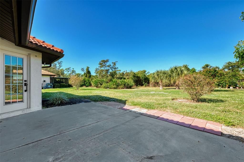 Activo con contrato: $389,900 (2 camas, 2 baños, 1229 Pies cuadrados)