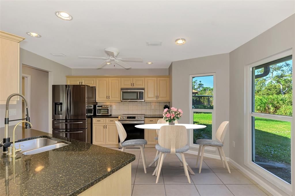 Activo con contrato: $389,900 (2 camas, 2 baños, 1229 Pies cuadrados)