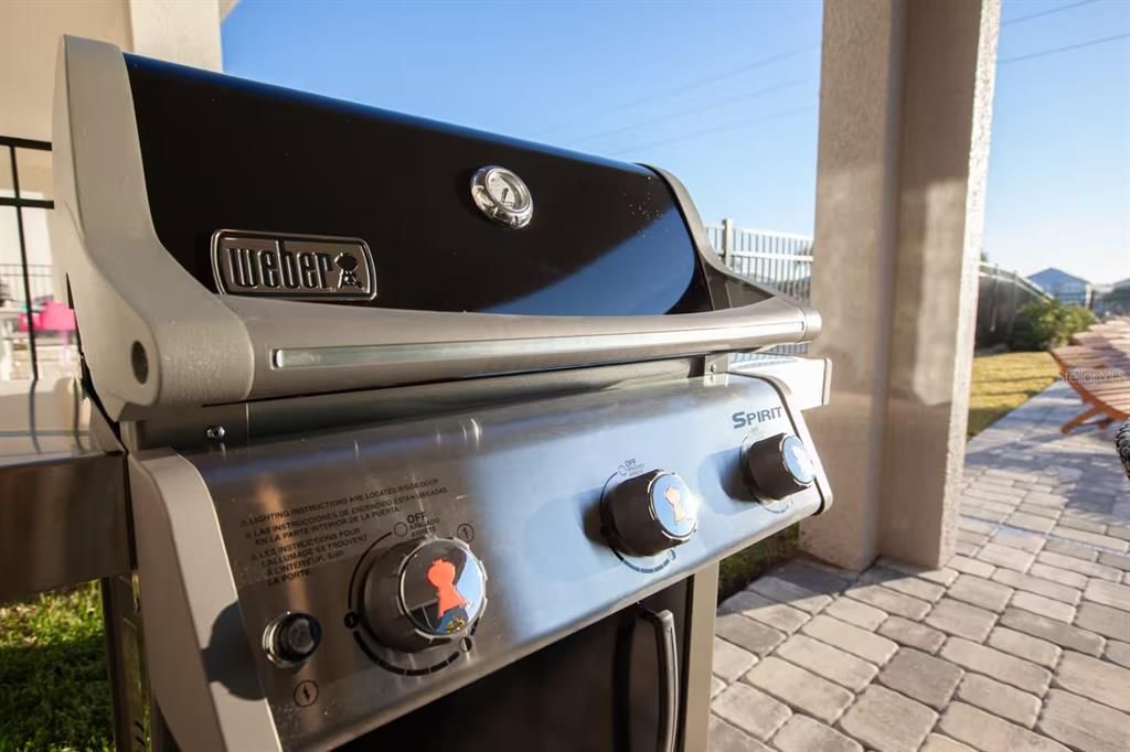 For Sale: $749,000 (6 beds, 6 baths, 3317 Square Feet)