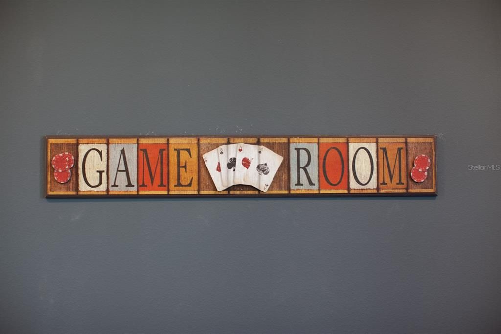 For Sale: $749,000 (6 beds, 6 baths, 3317 Square Feet)