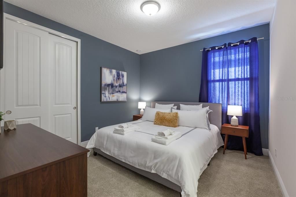 For Sale: $749,000 (6 beds, 6 baths, 3317 Square Feet)