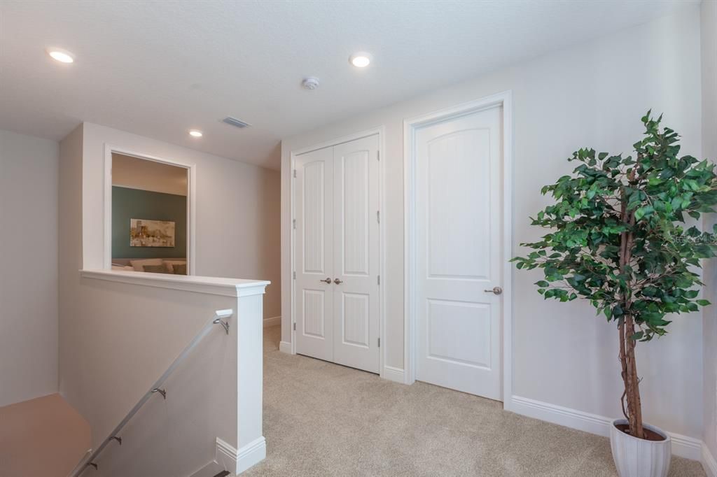 For Sale: $749,000 (6 beds, 6 baths, 3317 Square Feet)