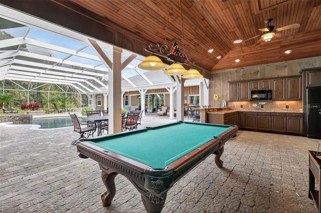 Под контрактом: $1,599,000 (3 спален, 4 ванн, 2496 Квадратных фут)