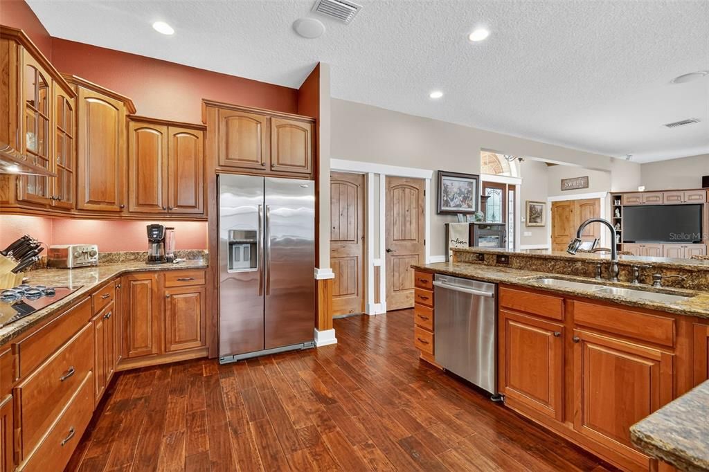 Под контрактом: $1,599,000 (3 спален, 4 ванн, 2496 Квадратных фут)