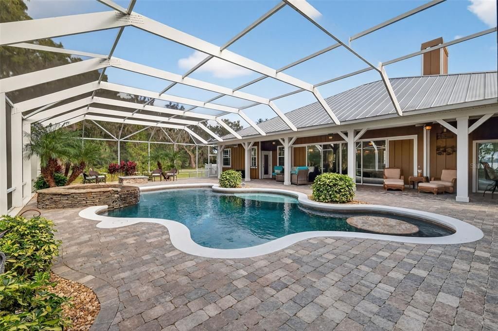 Под контрактом: $1,599,000 (3 спален, 4 ванн, 2496 Квадратных фут)