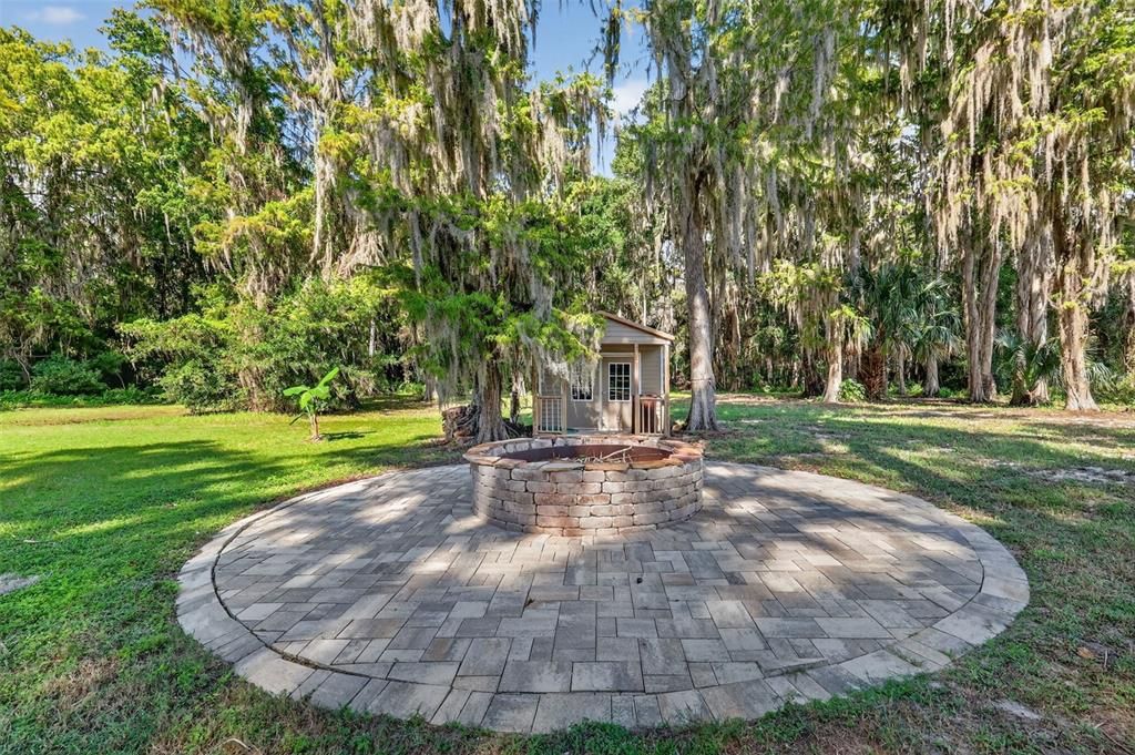 Под контрактом: $1,599,000 (3 спален, 4 ванн, 2496 Квадратных фут)