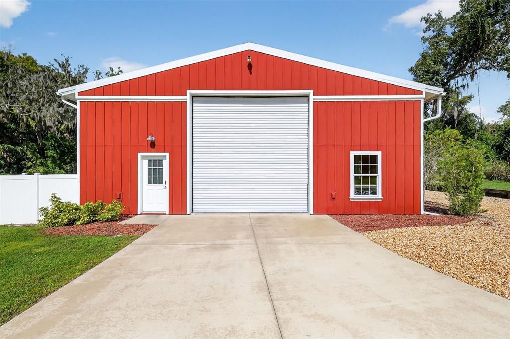 Под контрактом: $1,599,000 (3 спален, 4 ванн, 2496 Квадратных фут)