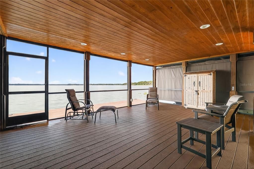 Под контрактом: $1,599,000 (3 спален, 4 ванн, 2496 Квадратных фут)