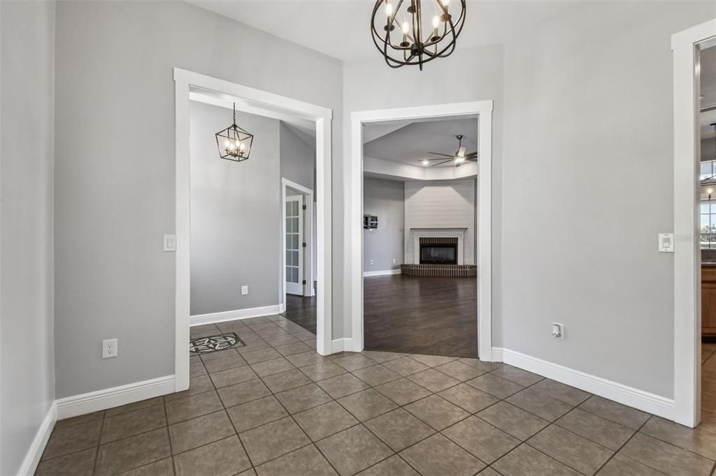 For Sale: $629,999 (3 beds, 2 baths, 2089 Square Feet)