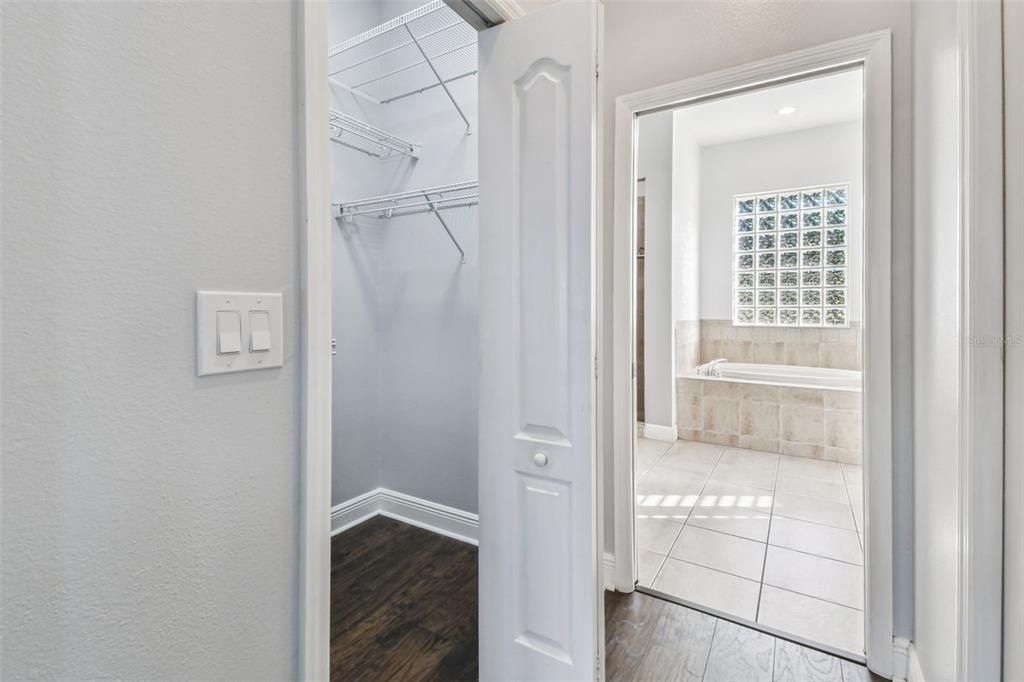 For Sale: $629,999 (3 beds, 2 baths, 2089 Square Feet)