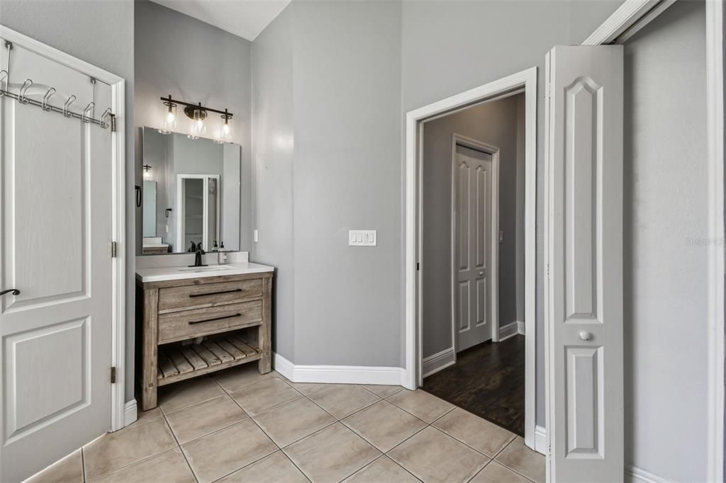 For Sale: $629,999 (3 beds, 2 baths, 2089 Square Feet)