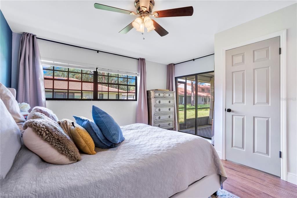 Active With Contract: $530,000 (3 beds, 2 baths, 1750 Square Feet)