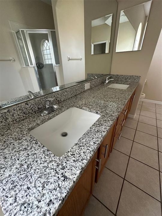 For Sale: $495,000 (4 beds, 2 baths, 2195 Square Feet)