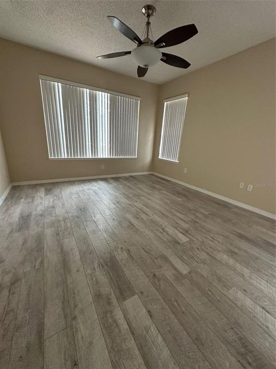 For Sale: $495,000 (4 beds, 2 baths, 2195 Square Feet)