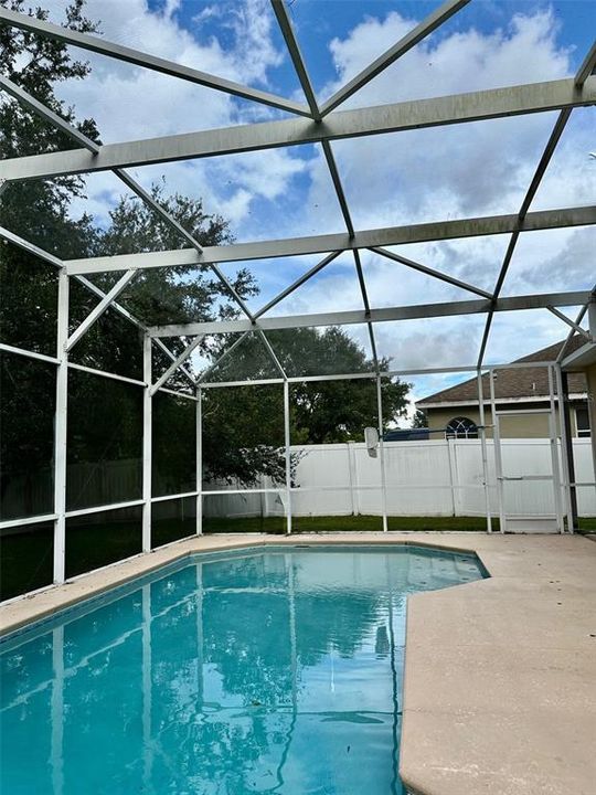 For Sale: $495,000 (4 beds, 2 baths, 2195 Square Feet)