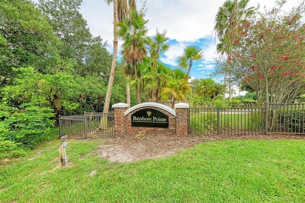 出租: $3,100 (3 贝兹, 2 浴室, 1714 平方英尺)