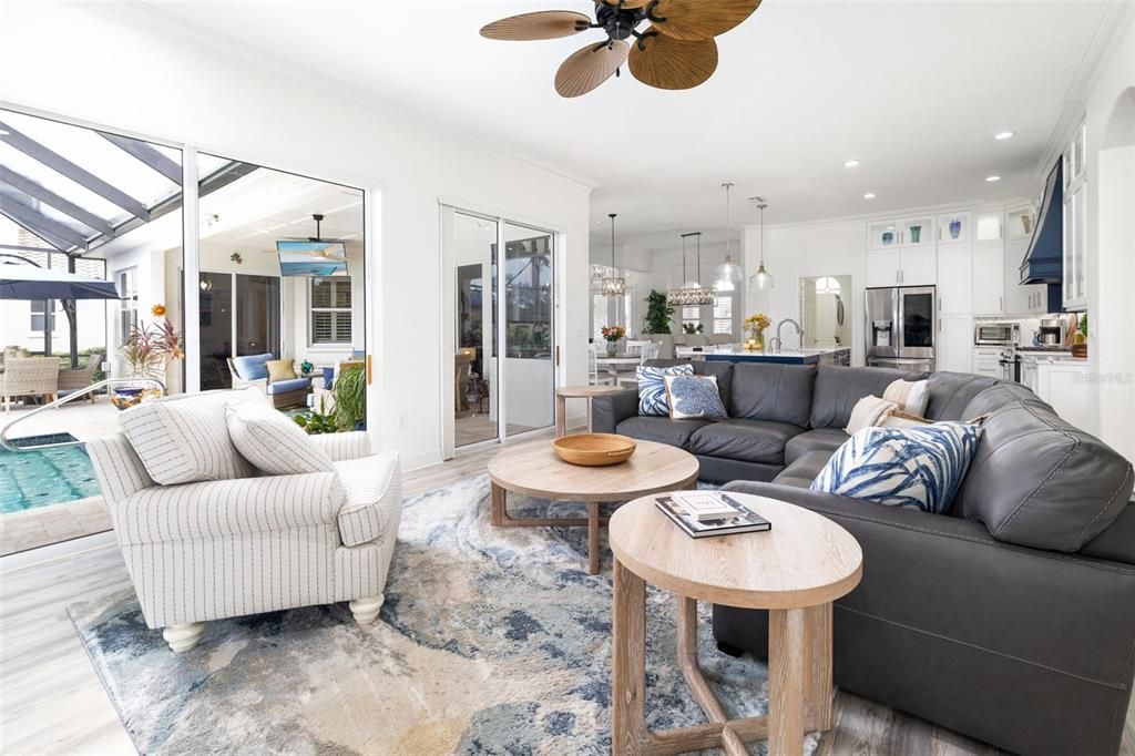 Под контрактом: $997,500 (4 спален, 3 ванн, 2660 Квадратных фут)