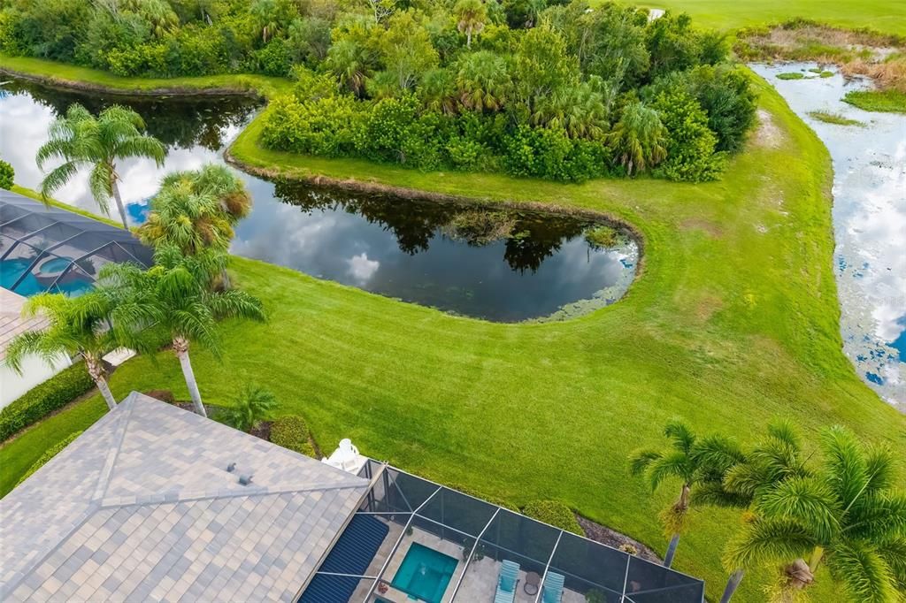 Под контрактом: $997,500 (4 спален, 3 ванн, 2660 Квадратных фут)